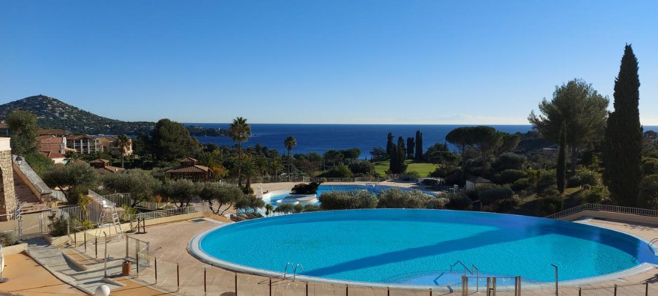 Saint-Raphael- Vue Mer Et Massif De L'Esterel Εξωτερικό φωτογραφία