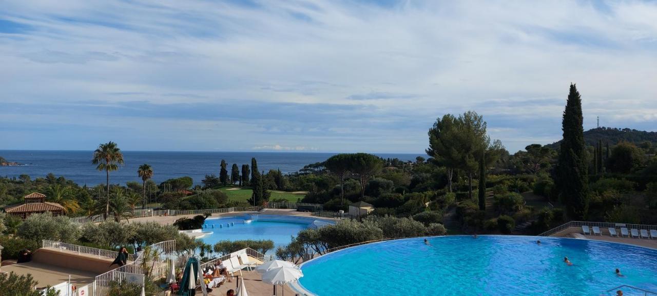 Saint-Raphael- Vue Mer Et Massif De L'Esterel Εξωτερικό φωτογραφία